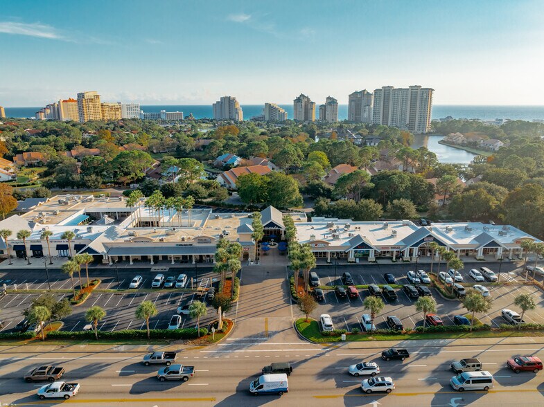 9375 Emerald Coast Pky, Miramar Beach, FL à louer - Photo du bâtiment - Image 1 de 12