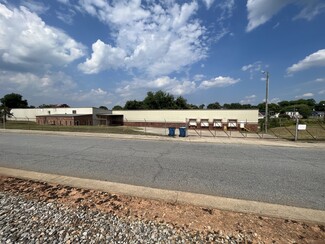 Plus de détails pour 205 SE Market St, Reidsville, NC - Industriel à louer