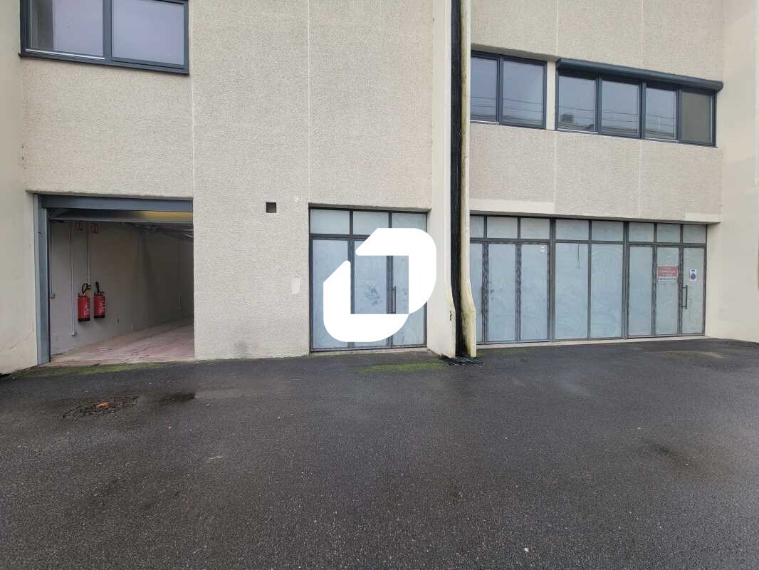 Local d'activités dans Palaiseau à vendre Photo du bâtiment- Image 1 de 9