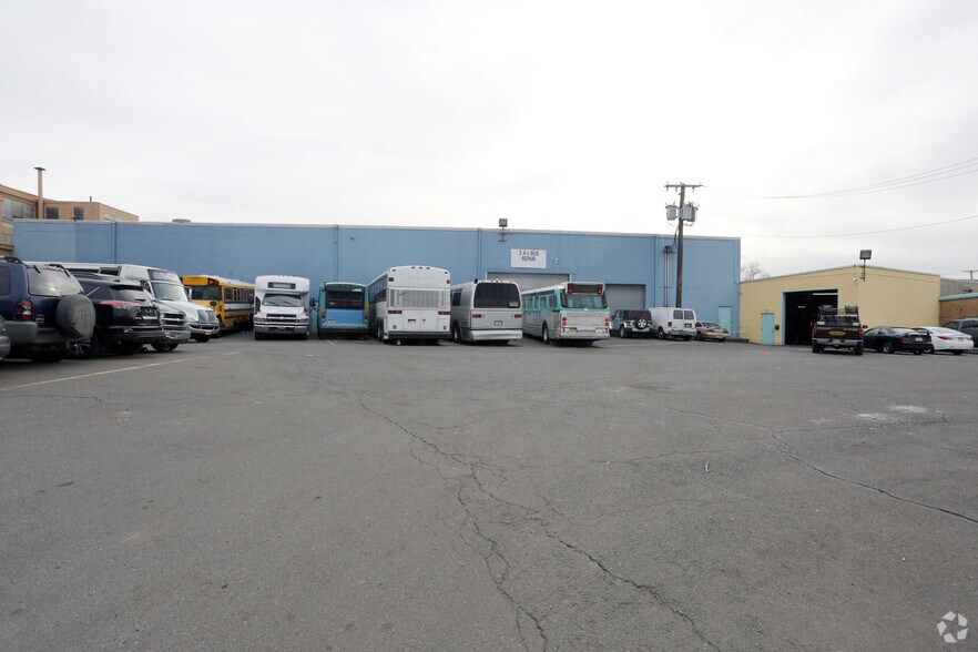 1-29 Lister Ave, Newark, NJ à louer - Photo du bâtiment - Image 3 de 5
