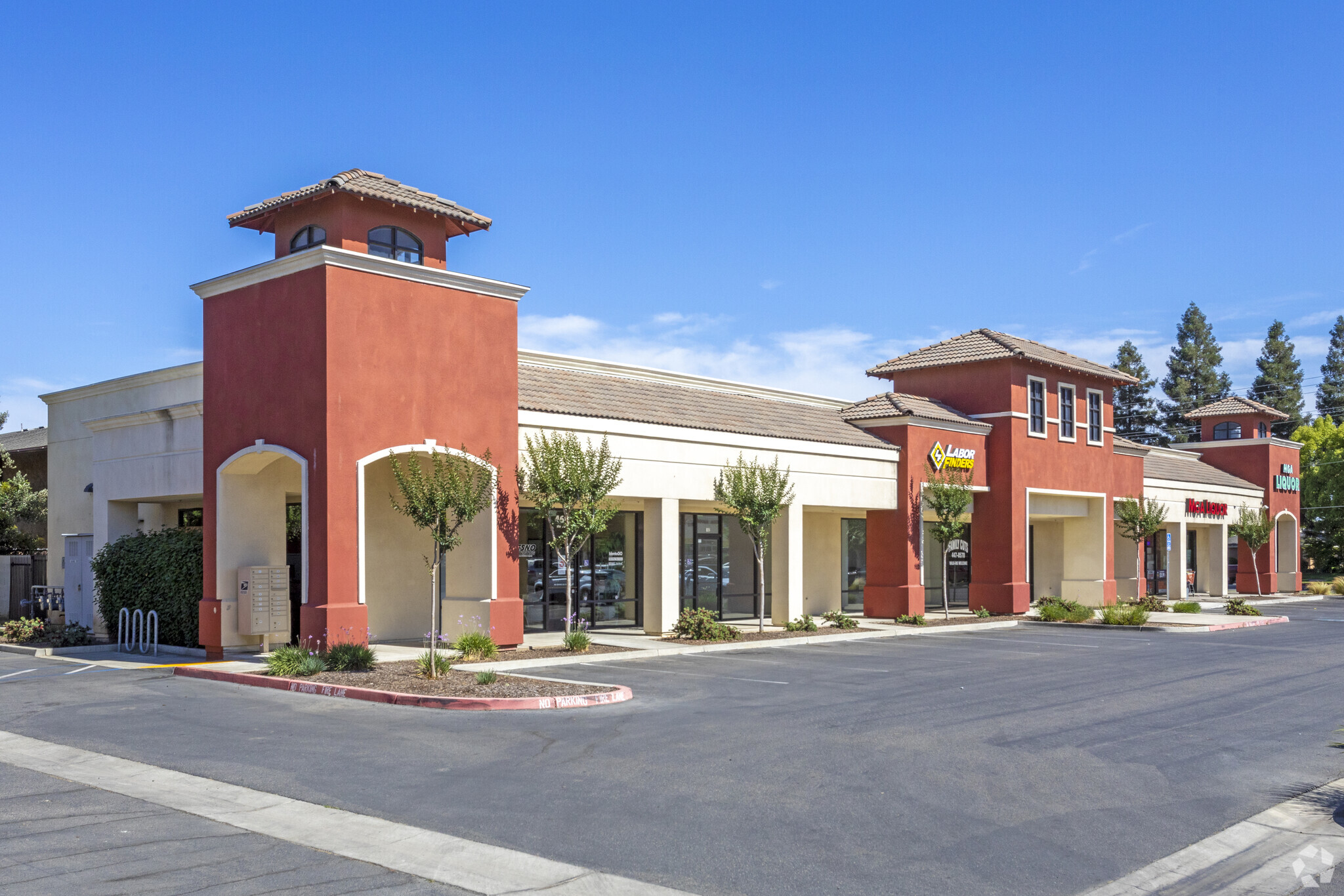 468 E Bullard Ave, Fresno, CA for sale Primary Photo- Image 1 of 1