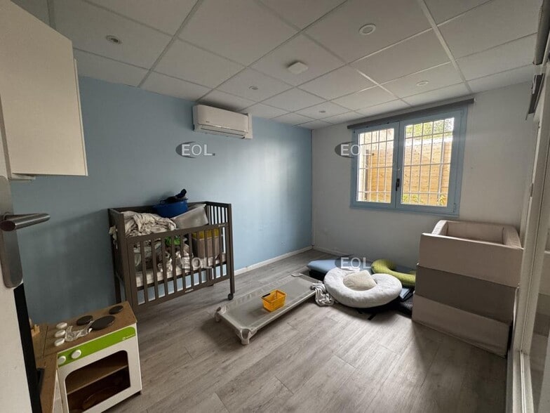 Bureau dans Wissous à louer - Photo du bâtiment - Image 2 de 4