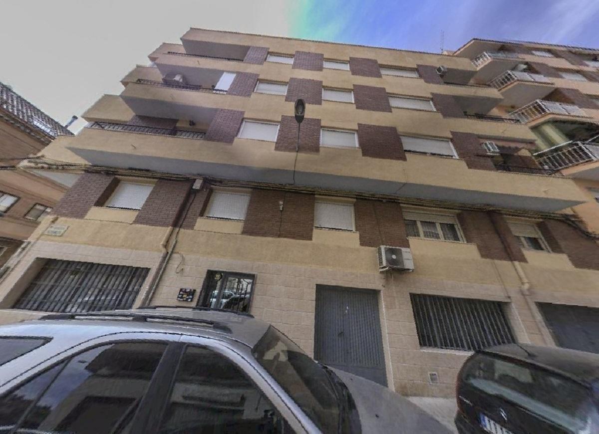Carrer Azorín, 28, Petrer, Alicante à vendre Photo du bâtiment- Image 1 de 2