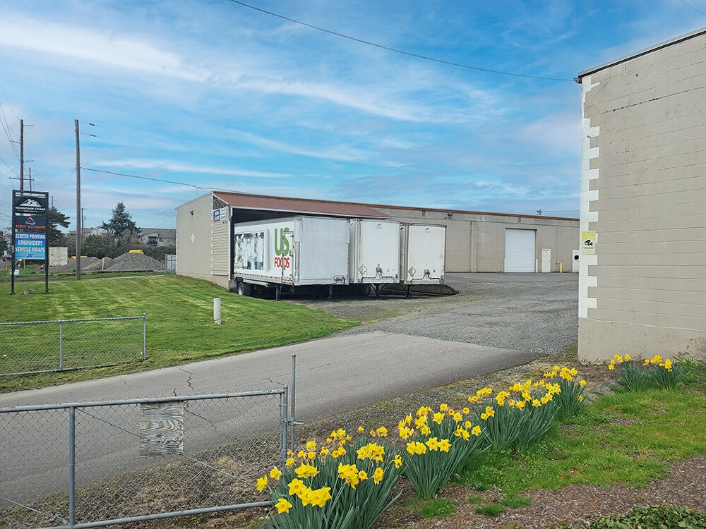 5065 State St, Salem, OR à louer Photo principale- Image 1 de 8