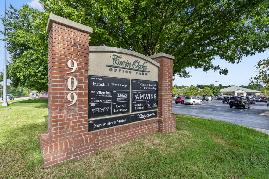 909 E Republic Rd, Springfield, MO for lease - Building Photo - Image 2 of 48