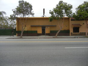 5017 S Western Ave, Los Angeles, CA for lease Building Photo- Image 1 of 43