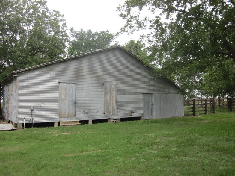 3671 W Fm 1093 Rd, Wallis, TX à vendre - Photo du bâtiment - Image 3 de 29