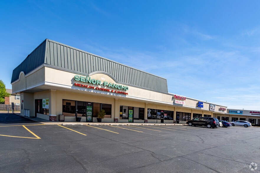 2001-2041 W Houston St, Broken Arrow, OK for lease - Building Photo - Image 3 of 7