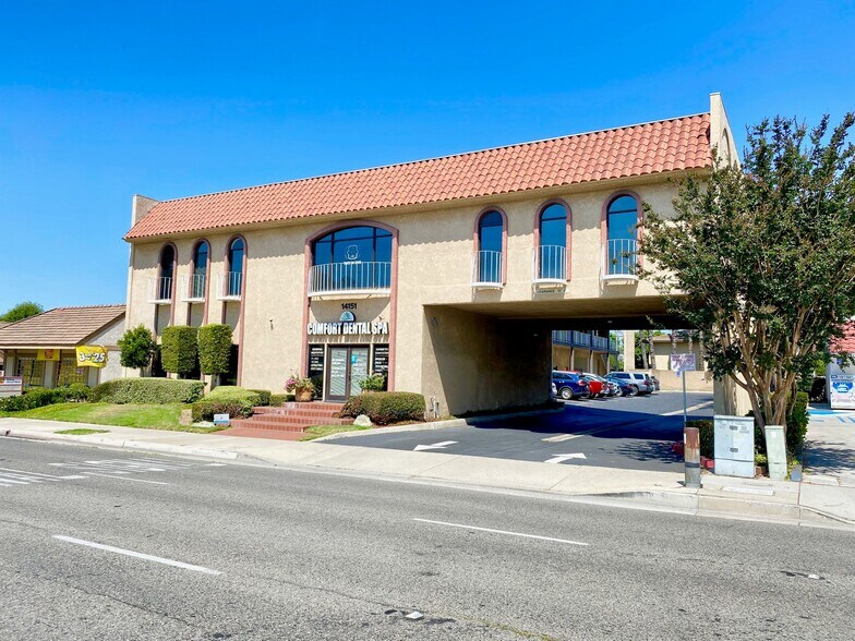 14151 Newport Ave, Tustin, CA à louer - Photo du bâtiment - Image 1 de 7