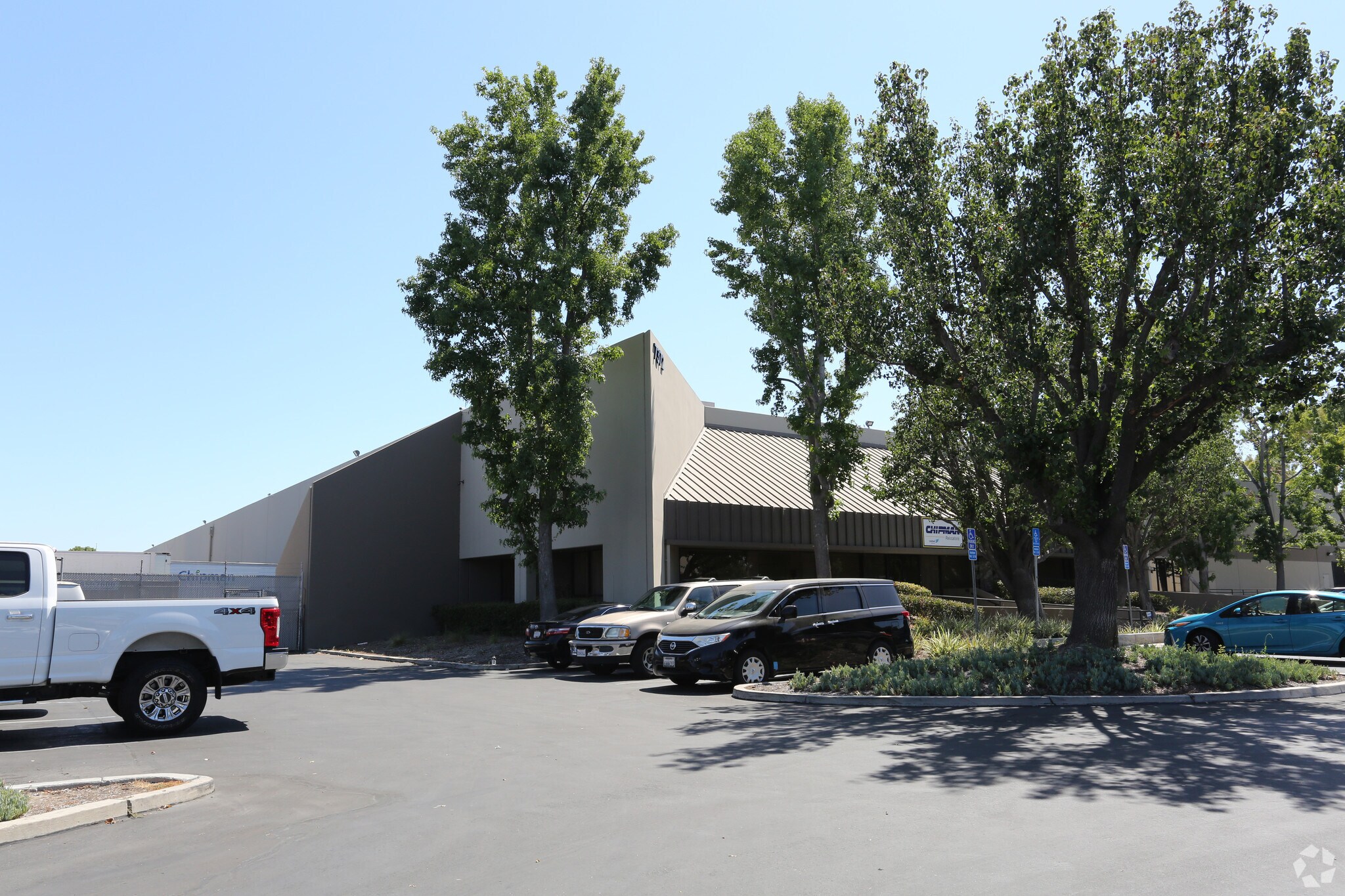7373 Hunt Ave, Garden Grove, CA for lease Building Photo- Image 1 of 2