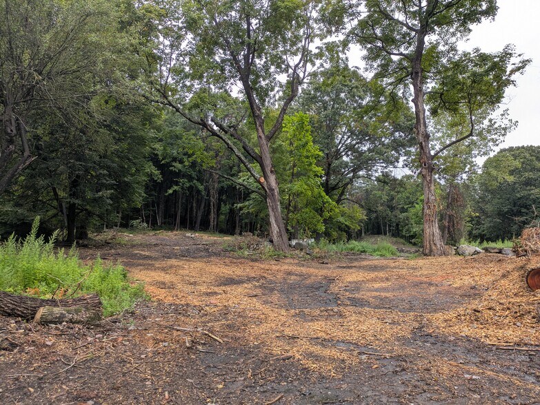 2 Reed Rd, North Salem, NY à vendre - Photo du bâtiment - Image 3 de 3