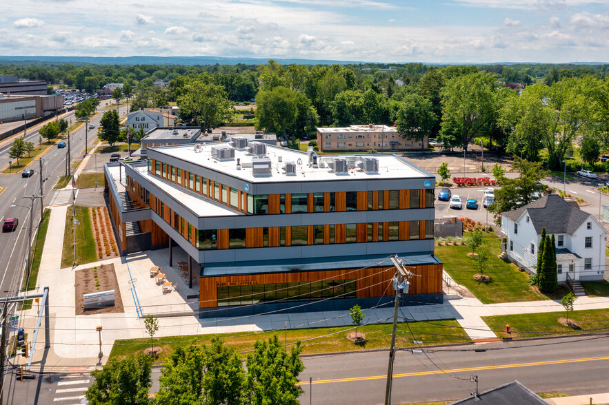 361 Main St, East Hartford, CT for lease - Aerial - Image 2 of 8