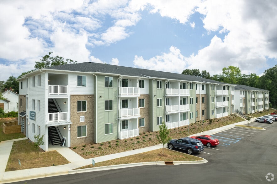 6800 White Horse Rd, Greenville, SC à vendre - Photo du bâtiment - Image 2 de 55