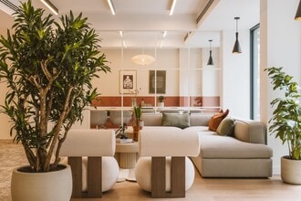 74A Charlotte St, Londres à louer Photo intérieure- Image 2 de 13