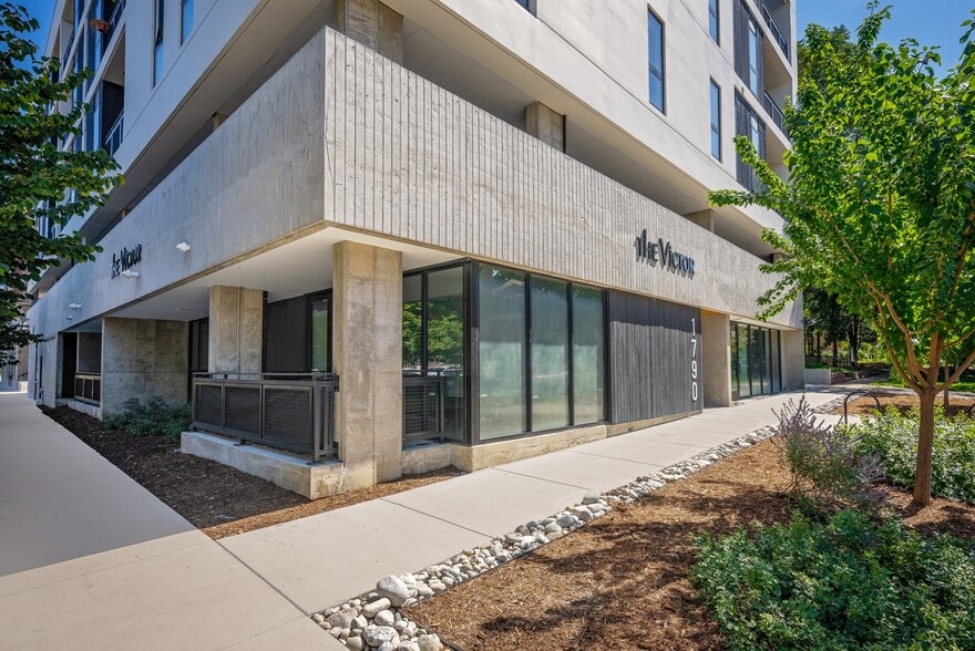 1790 Gaylord St, Denver, CO à louer - Photo du bâtiment - Image 2 de 14