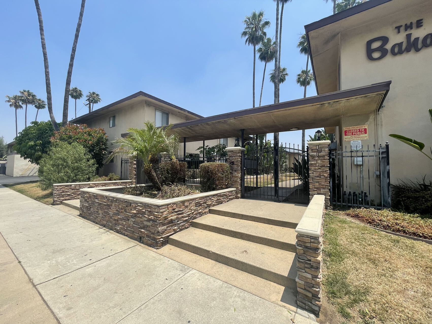 826 N Barranca Ave, Covina, CA for sale Primary Photo- Image 1 of 13