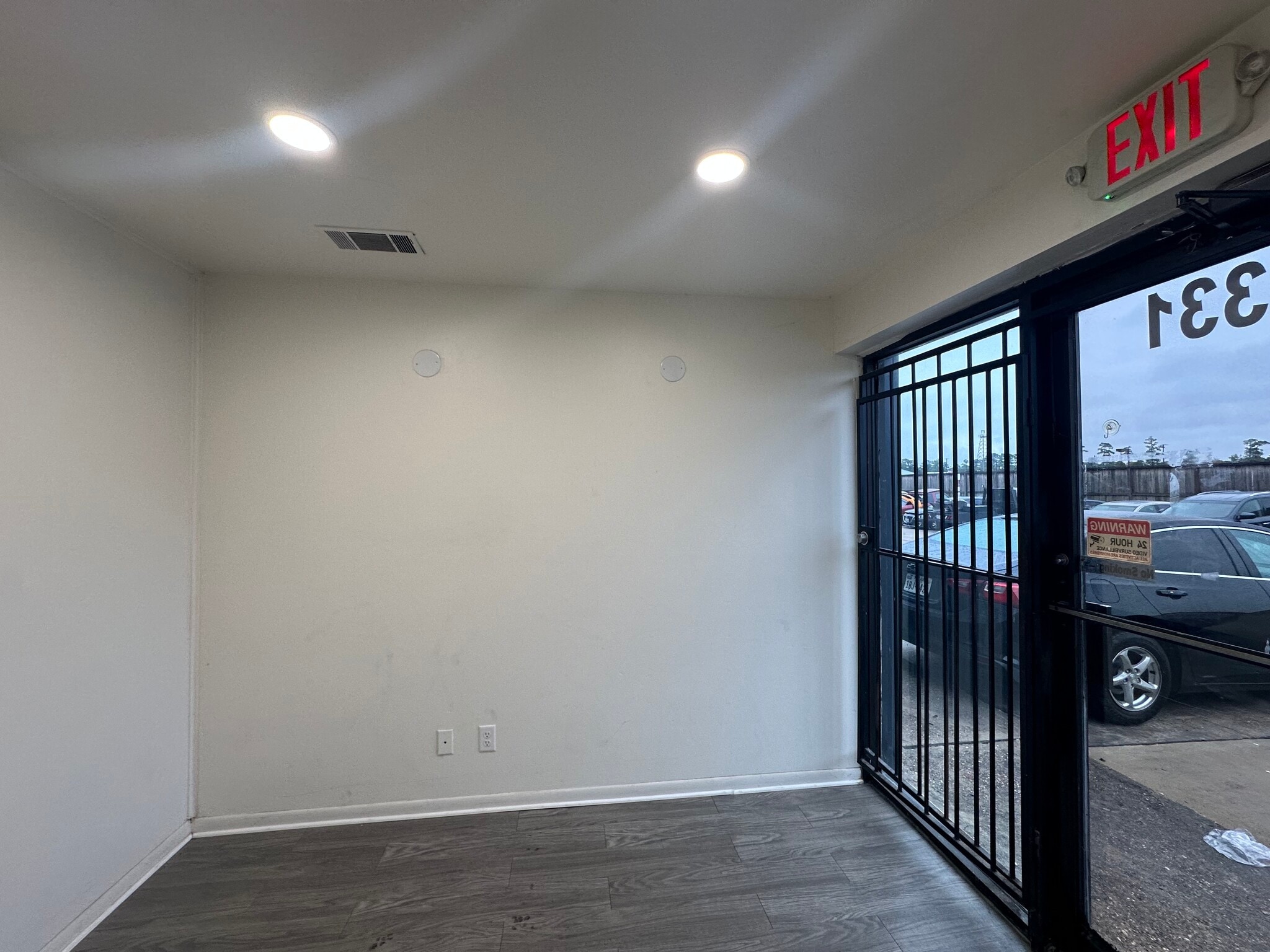 1325 S Houston Ave, Humble, TX à louer Photo intérieure- Image 1 de 9