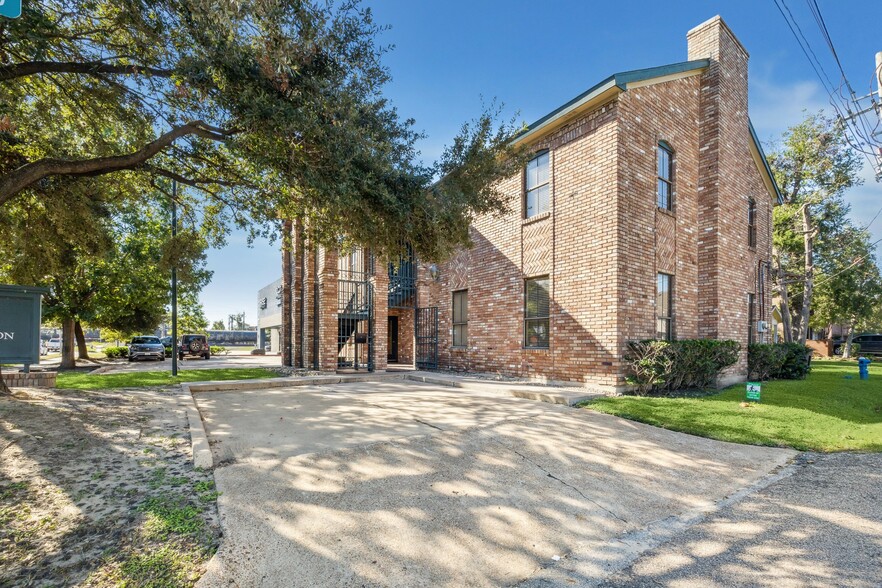 333 Tc Jester Blvd, Houston, TX à vendre - Photo du b timent - Image 3 de 24