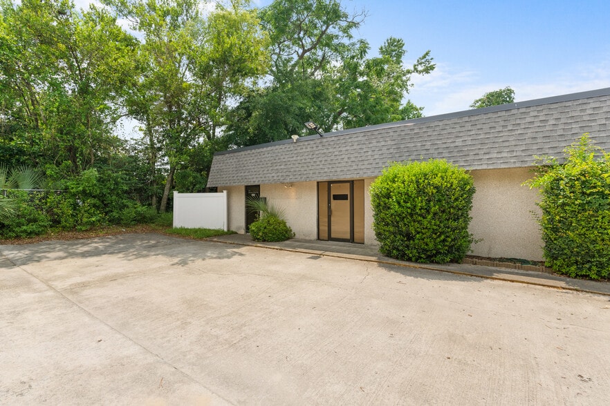 605 E 69th St, Savannah, GA for lease - Building Photo - Image 3 of 4