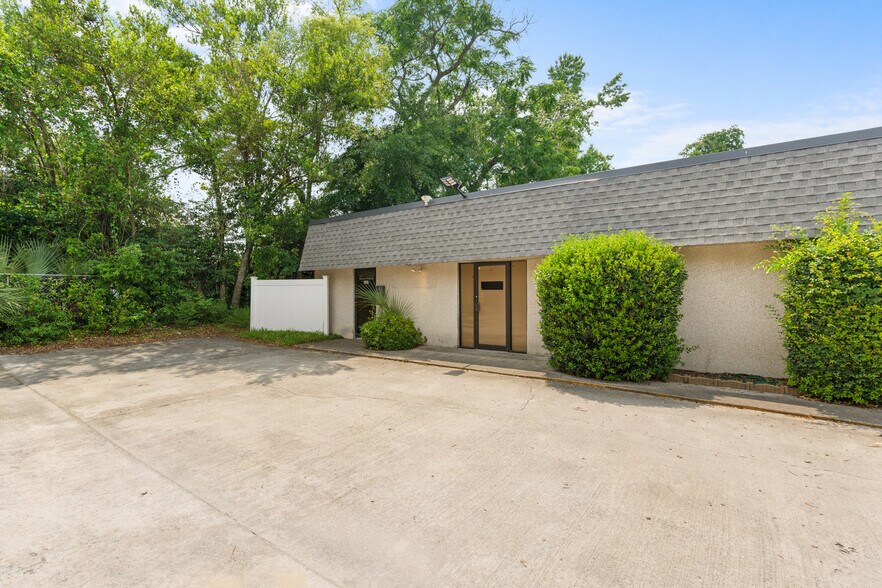 605 E 69th St, Savannah, GA à louer - Photo du bâtiment - Image 3 de 4