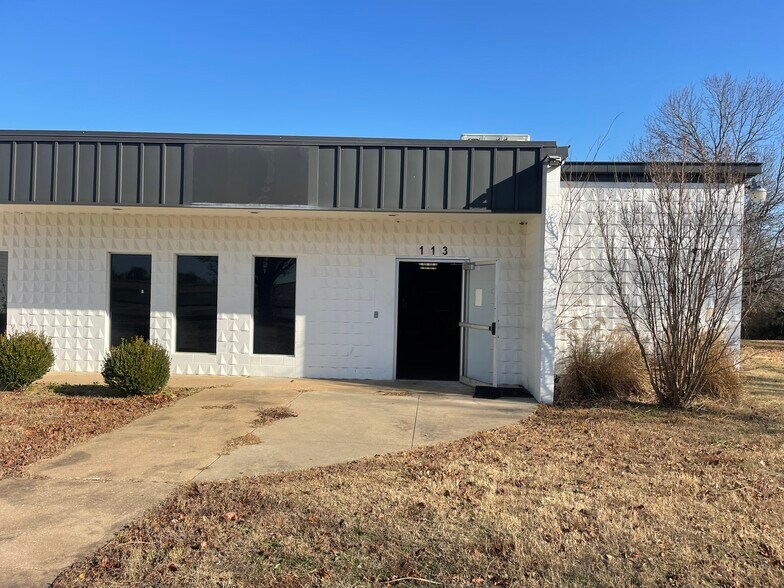 113 W South St, Lincoln, AR à louer - Photo du bâtiment - Image 3 de 24