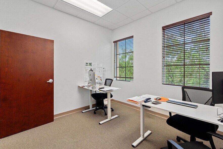 7065 Westpointe Blvd, Orlando, FL à louer - Photo intérieure - Image 2 de 10