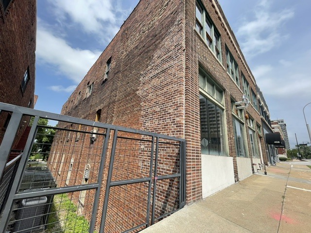 404 Admiral Blvd, Kansas City, MO for sale - Building Photo - Image 2 of 7