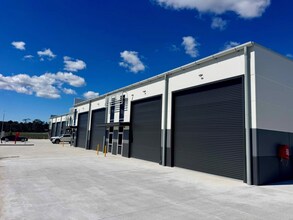 11 Decora Dr, Jilliby for lease Building Photo- Image 2 of 5