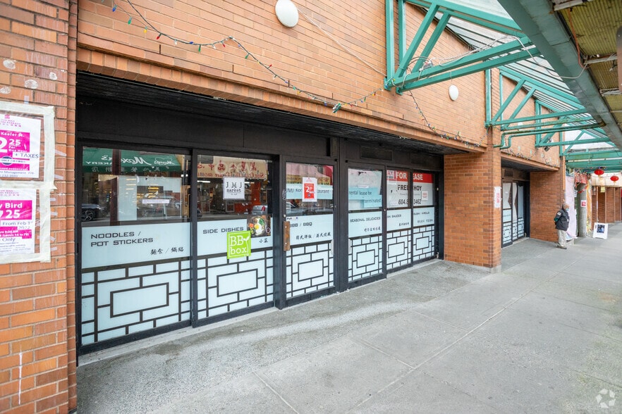 268-280 Keefer St, Vancouver, BC à louer - Photo du bâtiment - Image 2 de 4