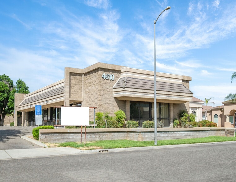 4610 W Jacquelyn Ave, Fresno, CA for lease - Building Photo - Image 2 of 4