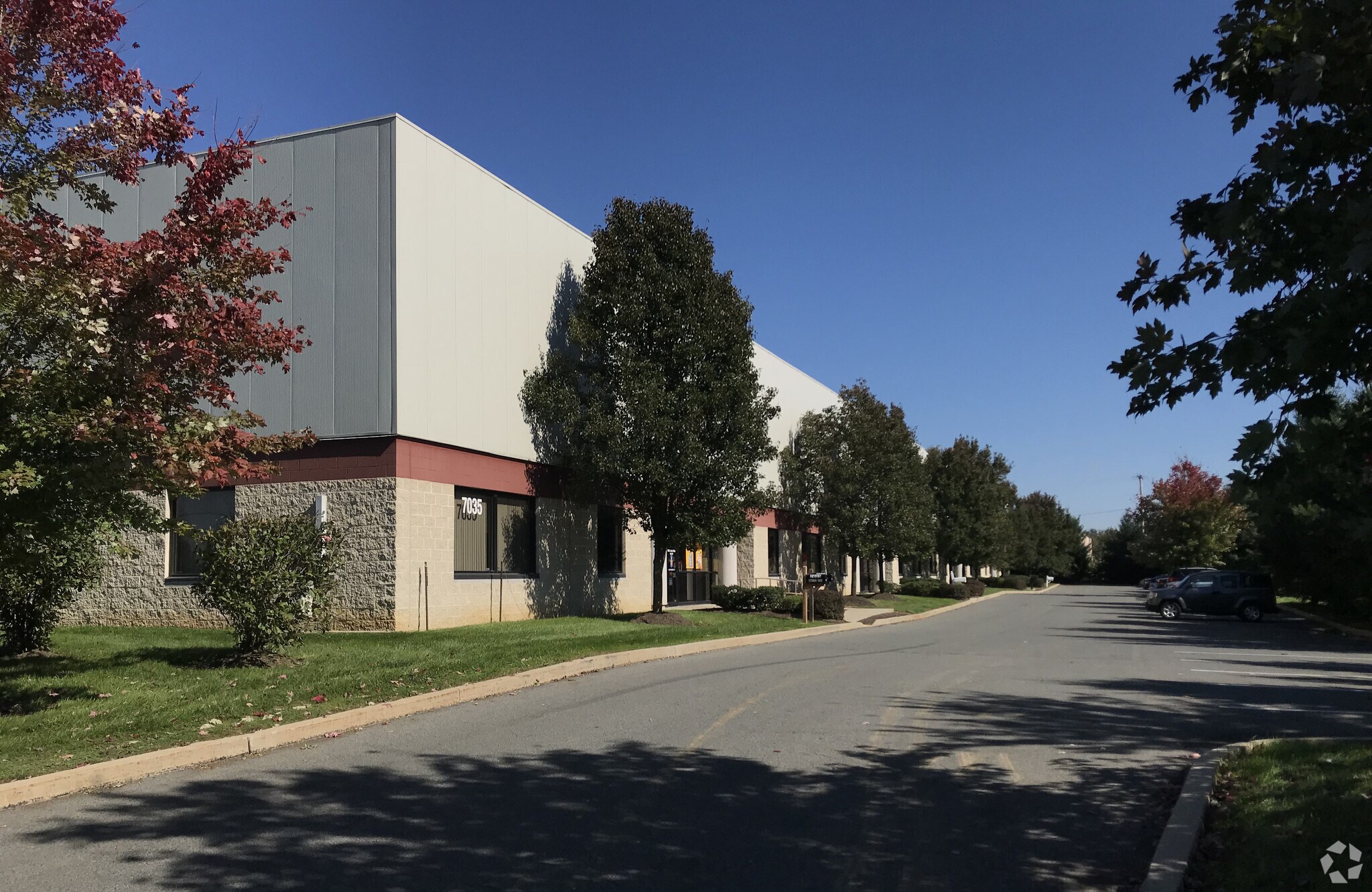 7035 Schantz Rd, Allentown, PA for lease Building Photo- Image 1 of 17