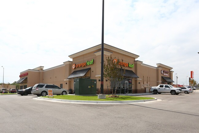 More details for 123-131 E Ok-152, Mustang, OK - Retail for Lease