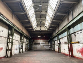 King St, Oldham for lease Interior Photo- Image 2 of 3