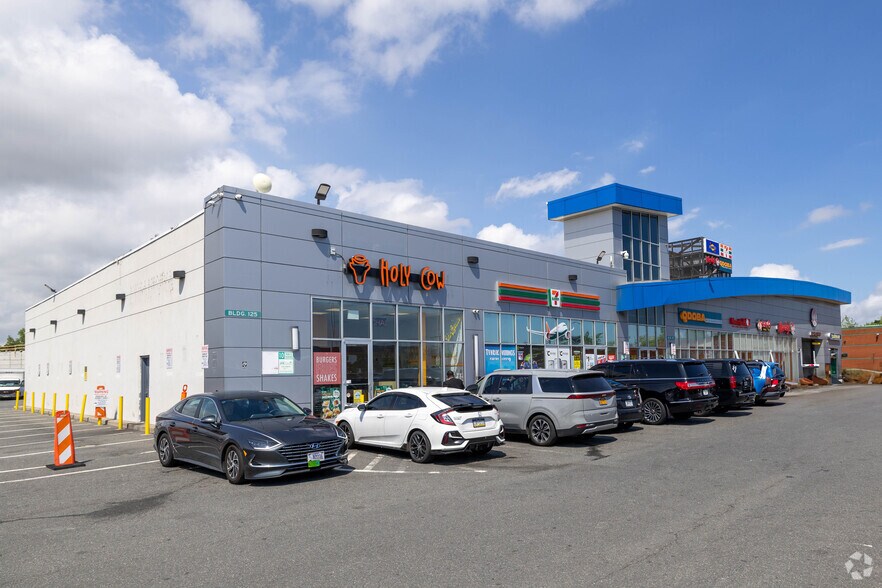 125 147th St, Jamaica, NY à vendre - Photo du bâtiment - Image 2 de 5