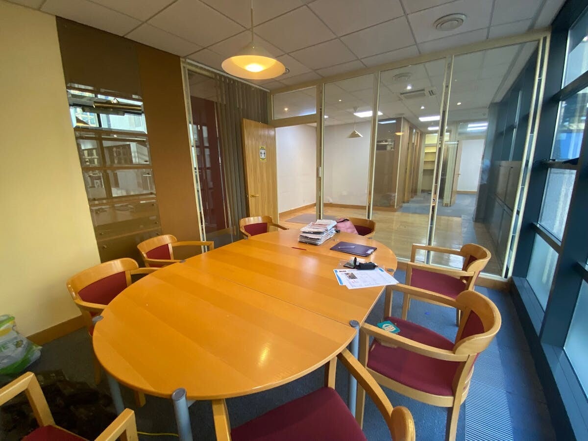 Admirals Way, London, LND E14 9XL - Unit 35 -  - Interior Photo - Image 1 of 3