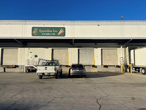 1205-1321 Wholesale St, Los Angeles, CA for lease - Building Photo - Image 2 of 6