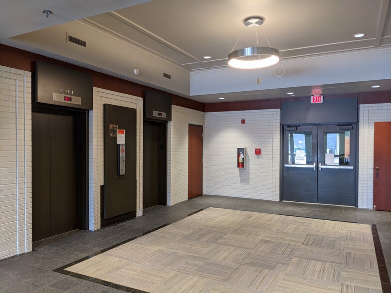 703 Broadway St, Vancouver, WA à louer - Photo intérieure - Image 3 de 3