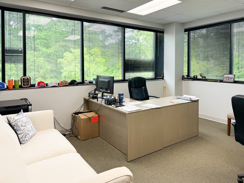 7208 Falls of Neuse Rd, Raleigh, NC for lease - Interior Photo - Image 3 of 23