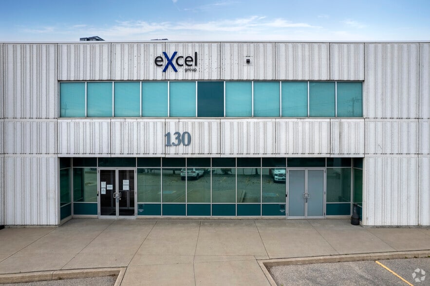 130 Doughton Rd, Vaughan, ON à louer - Photo du bâtiment - Image 3 de 5