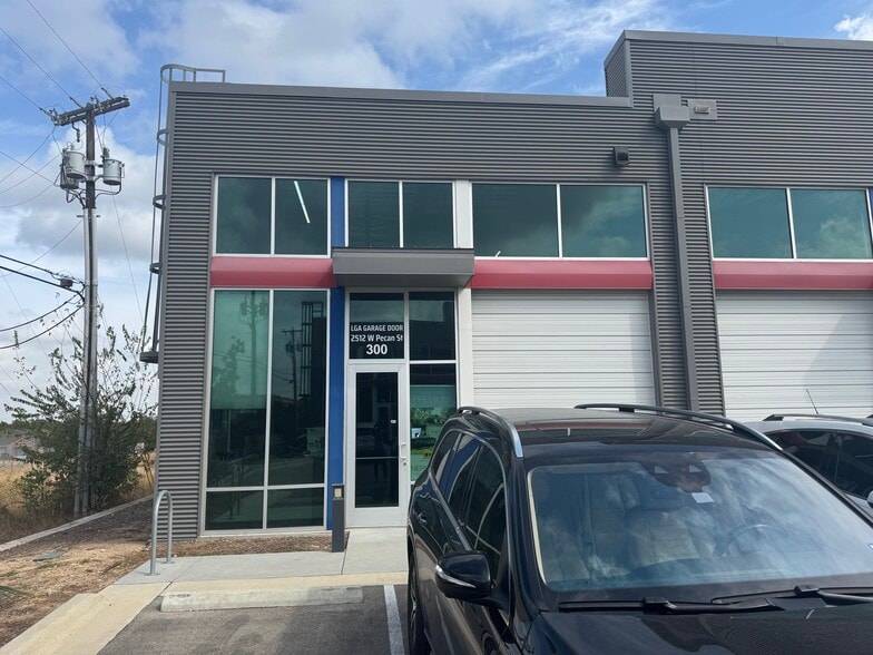 2512 W Pecan St, Pflugerville, TX for lease - Building Photo - Image 1 of 11