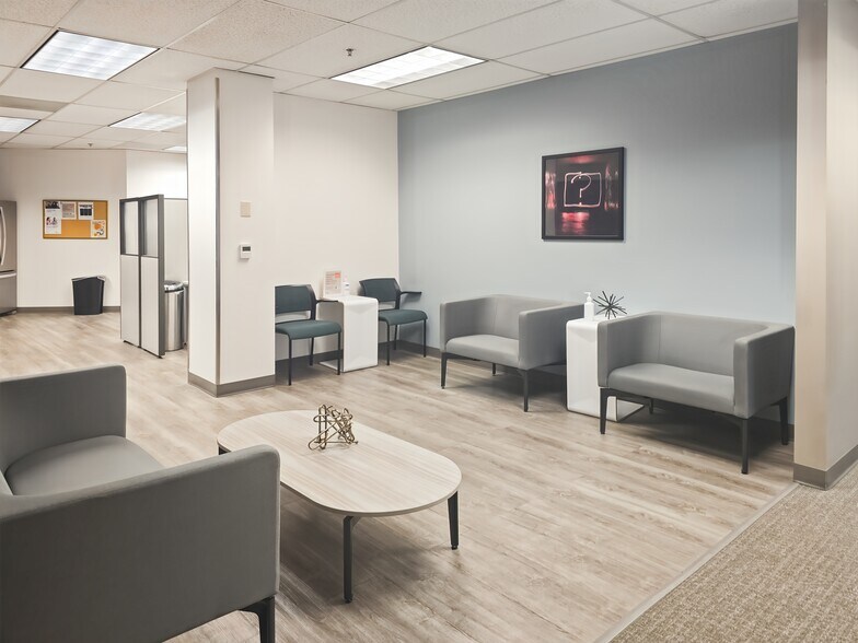 10121 SE Sunnyside Rd, Clackamas, OR à louer - Photo intérieure - Image 3 de 15