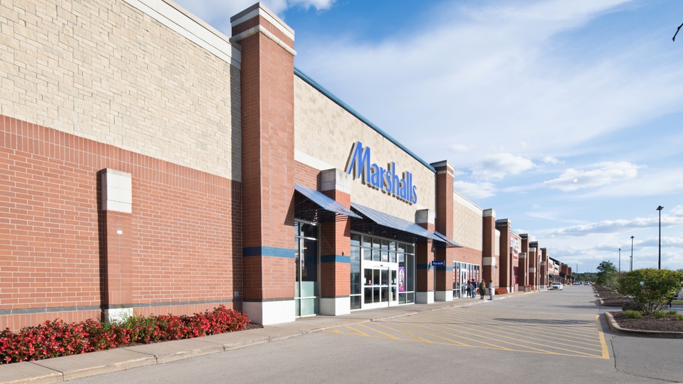 972-994 Brook Forest Ave, Shorewood, IL for lease - Building Photo - Image 2 of 11