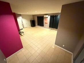 1575-1607 S Escondido Blvd, Escondido, CA à louer Photo intérieure- Image 2 de 5