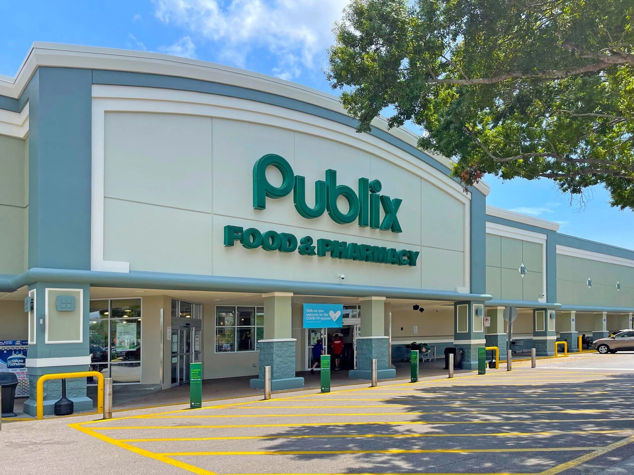 3909 Manatee Ave W, Bradenton, FL à louer Photo du bâtiment- Image 1 de 5