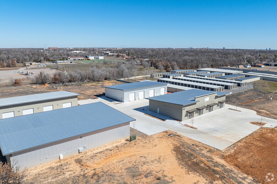 2440 N Wilburn Ave, Bethany, OK à vendre - Photo du bâtiment - Image 3 de 4