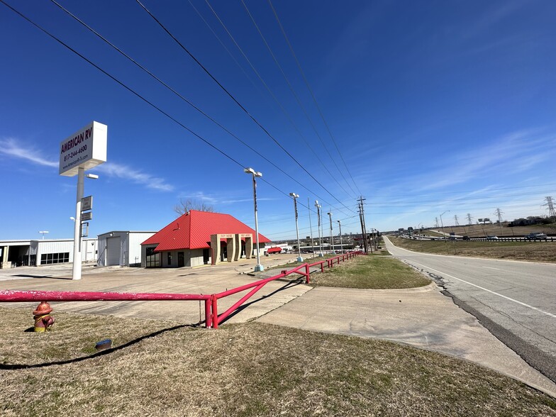 8200 West Fwy, Fort Worth, TX for sale - Building Photo - Image 1 of 1