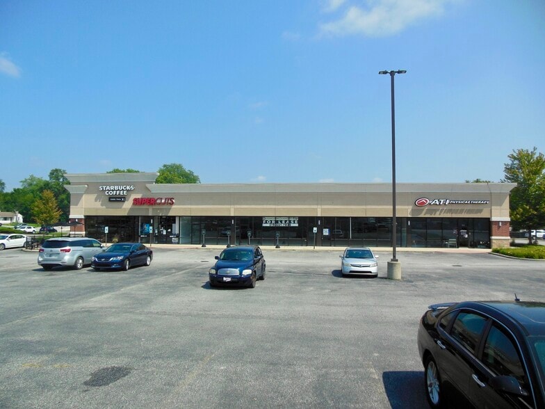 900 N Main St, Crown Point, IN à louer - Photo du bâtiment - Image 2 de 3
