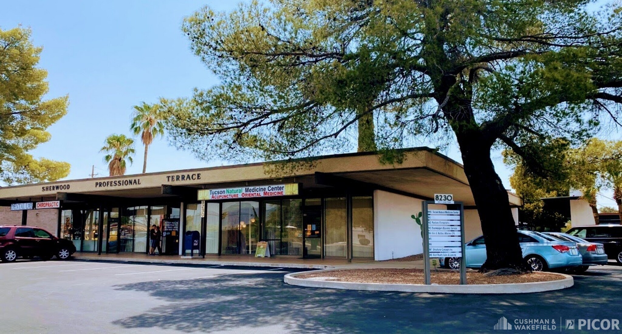8230 E Broadway Blvd, Tucson, AZ for lease Primary Photo- Image 1 of 5