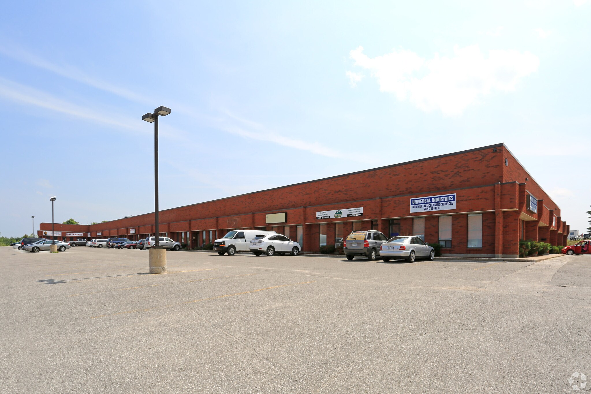 511 Welham Rd, Barrie, ON for sale Primary Photo- Image 1 of 1