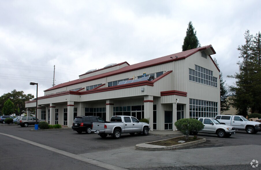 7428 Redwood Blvd, Novato, CA à louer - Photo du bâtiment - Image 3 de 10